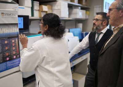 Dr. Alejandro Villagra and Dr. Anatoly Dritschilo at Georgetown University School of Medicine immunology lab.